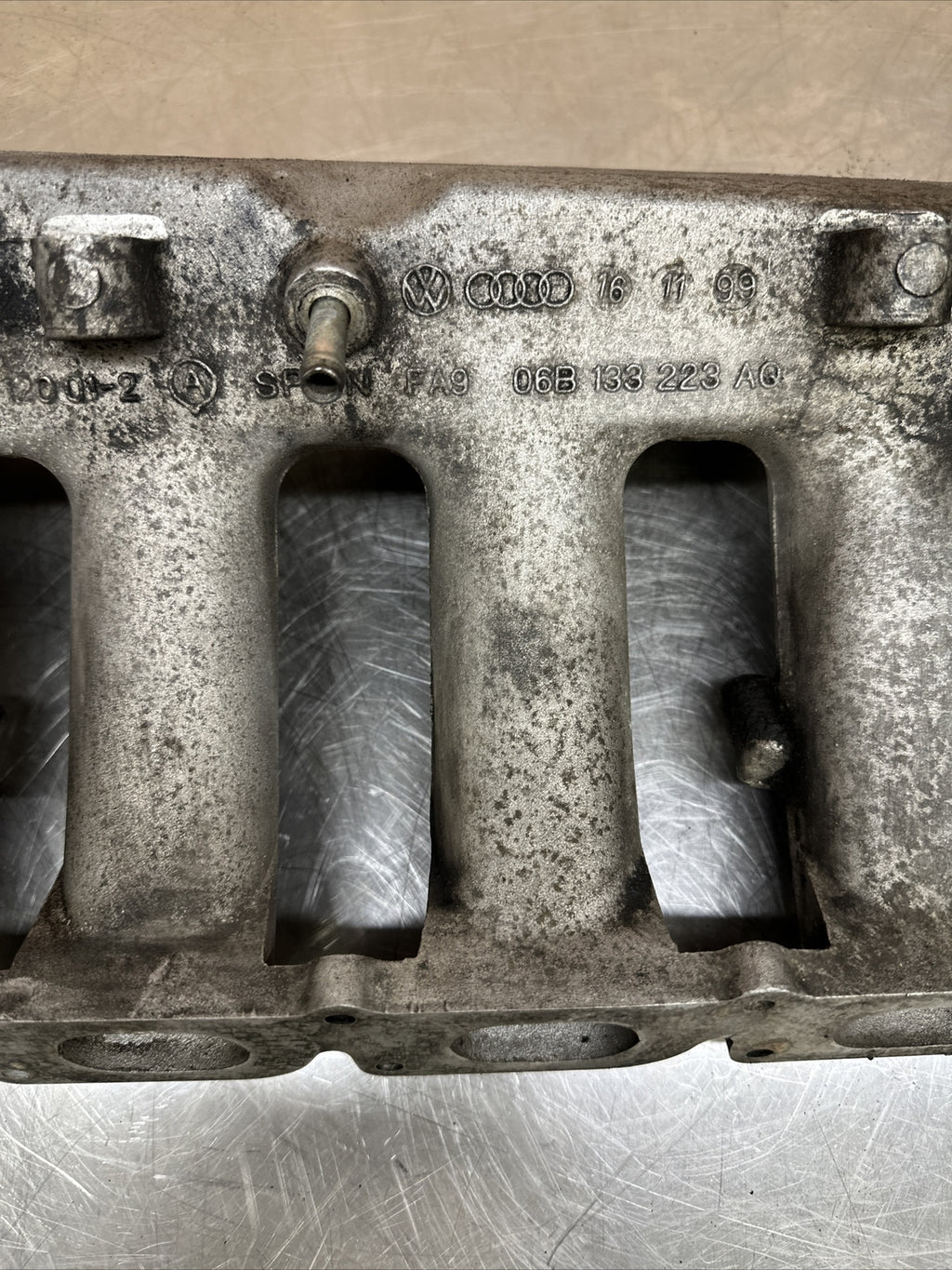 Volkswagen Audi 00-05 1.8 20V AJQ Intake Inlet Manifold 06A133223 06A133223AQ
