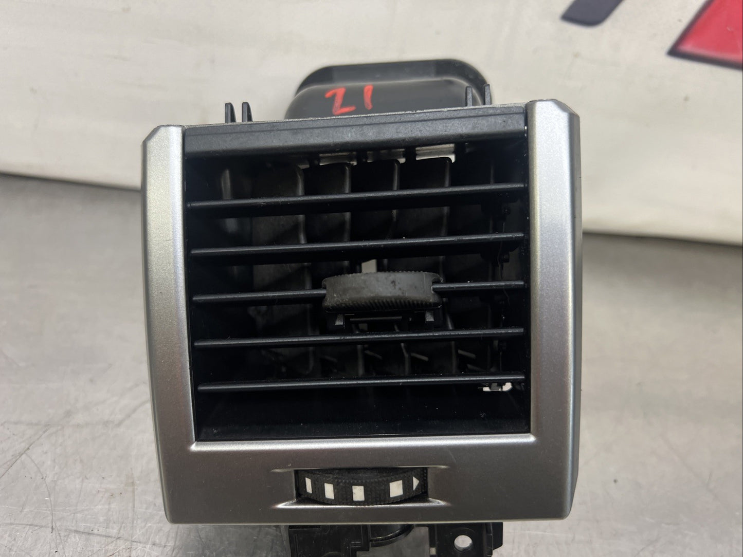 Range Rover Sport Air Vent Centre Off Side Right Interior L320 JBD500160XXX