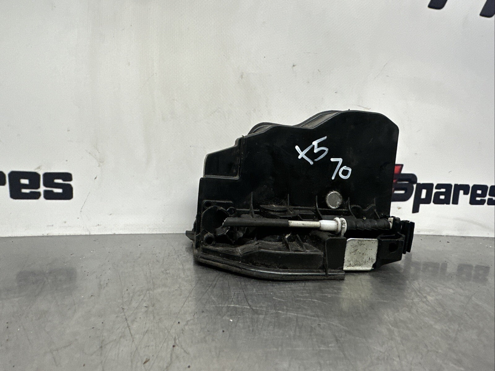 BMW X5 DOOR LOCK MECHANISM REAR RIGHT DRIVER SIDE 7202148 E70 2007 - 2009