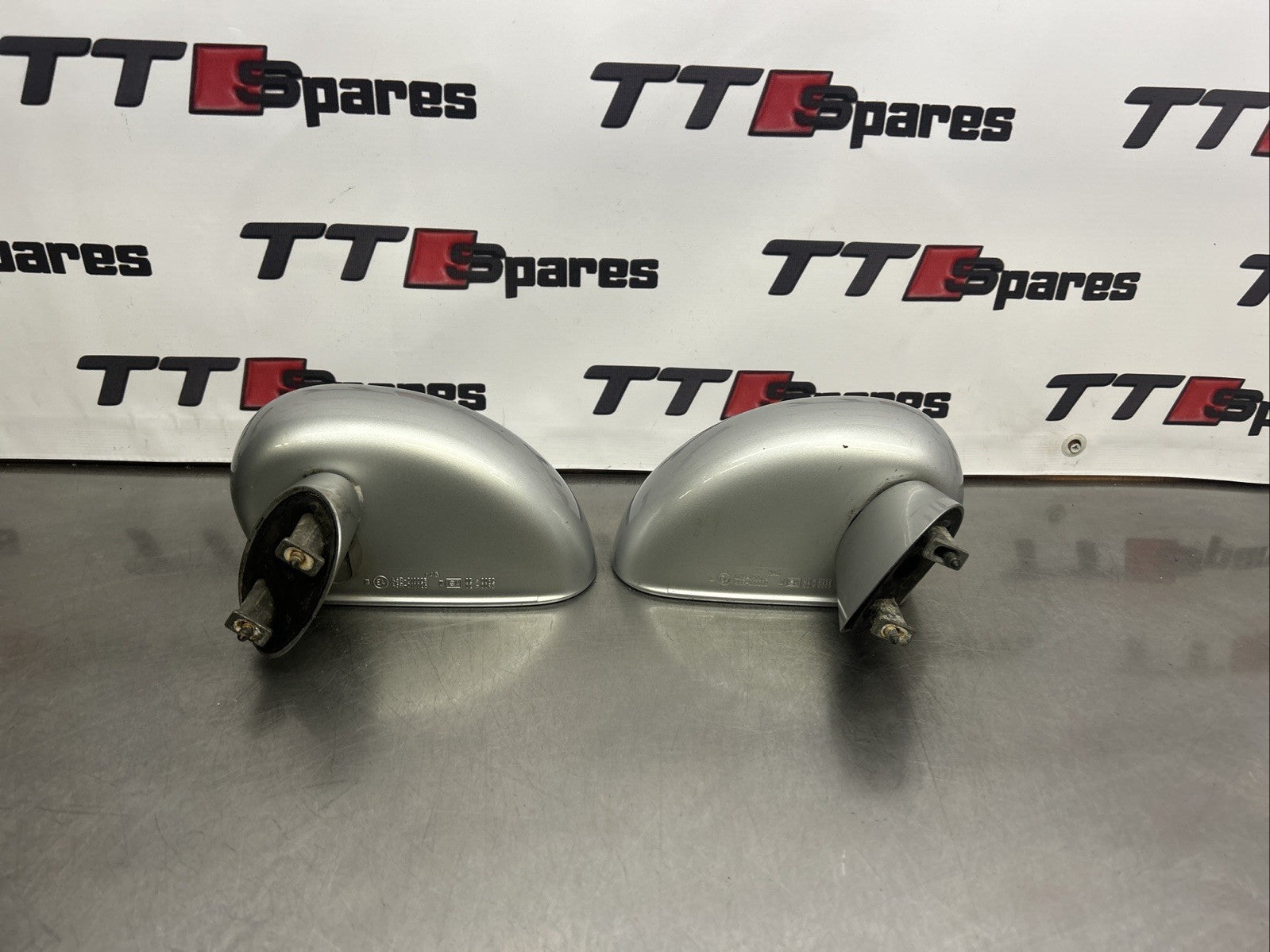 AUDI TT 8n mk1 PAIR OF WING MIRRORS DOOR SILVER LEFT+RIGHT SIDE