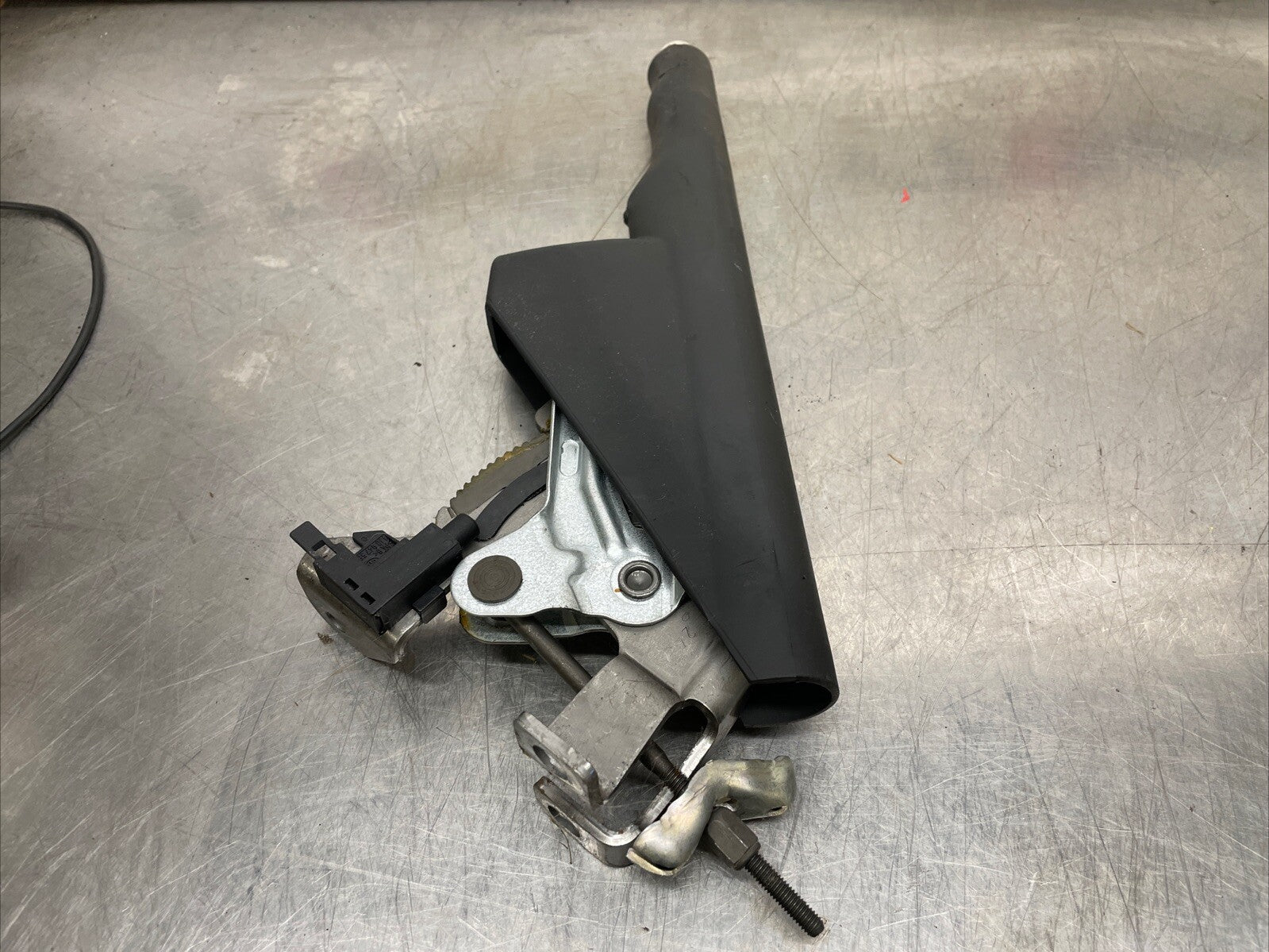 Audi TT MK1 handbrake cover/sleeve Full Mec genuine OEM