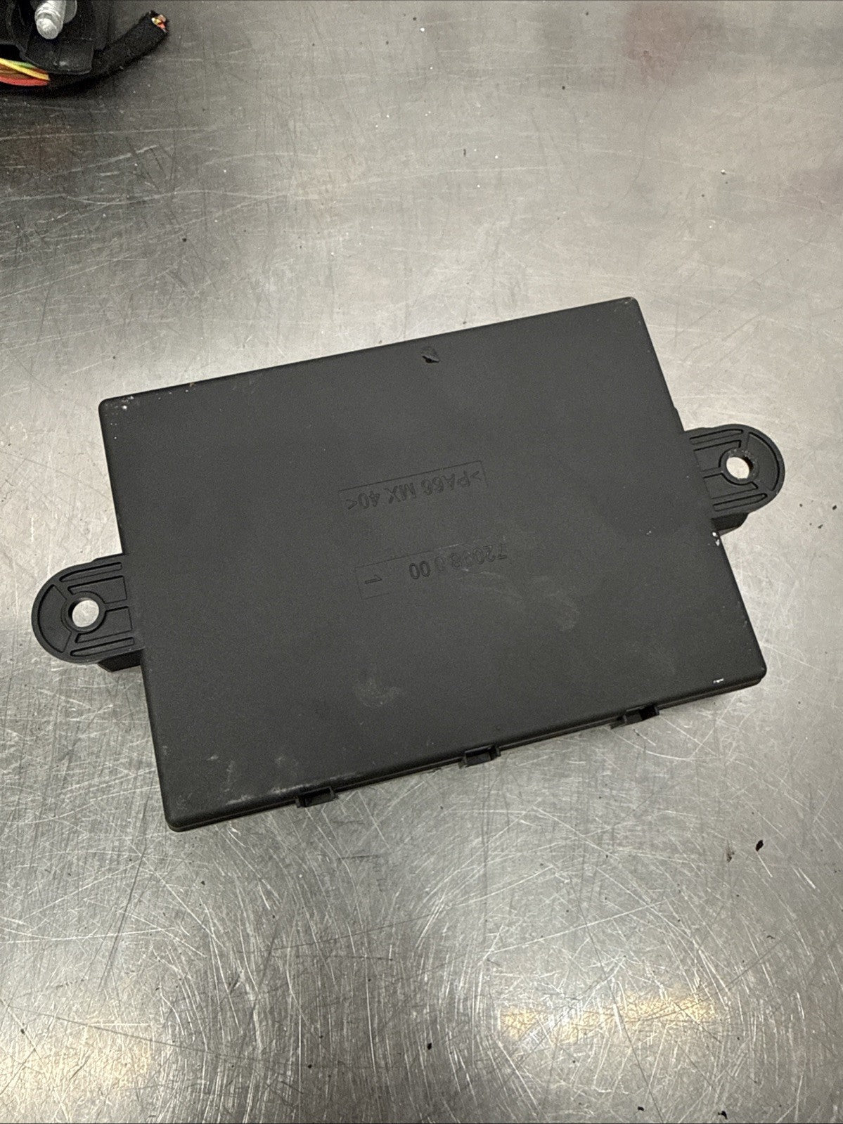 2006 Mercedes Benz S Class Left Rear Door Control Module A2218706286