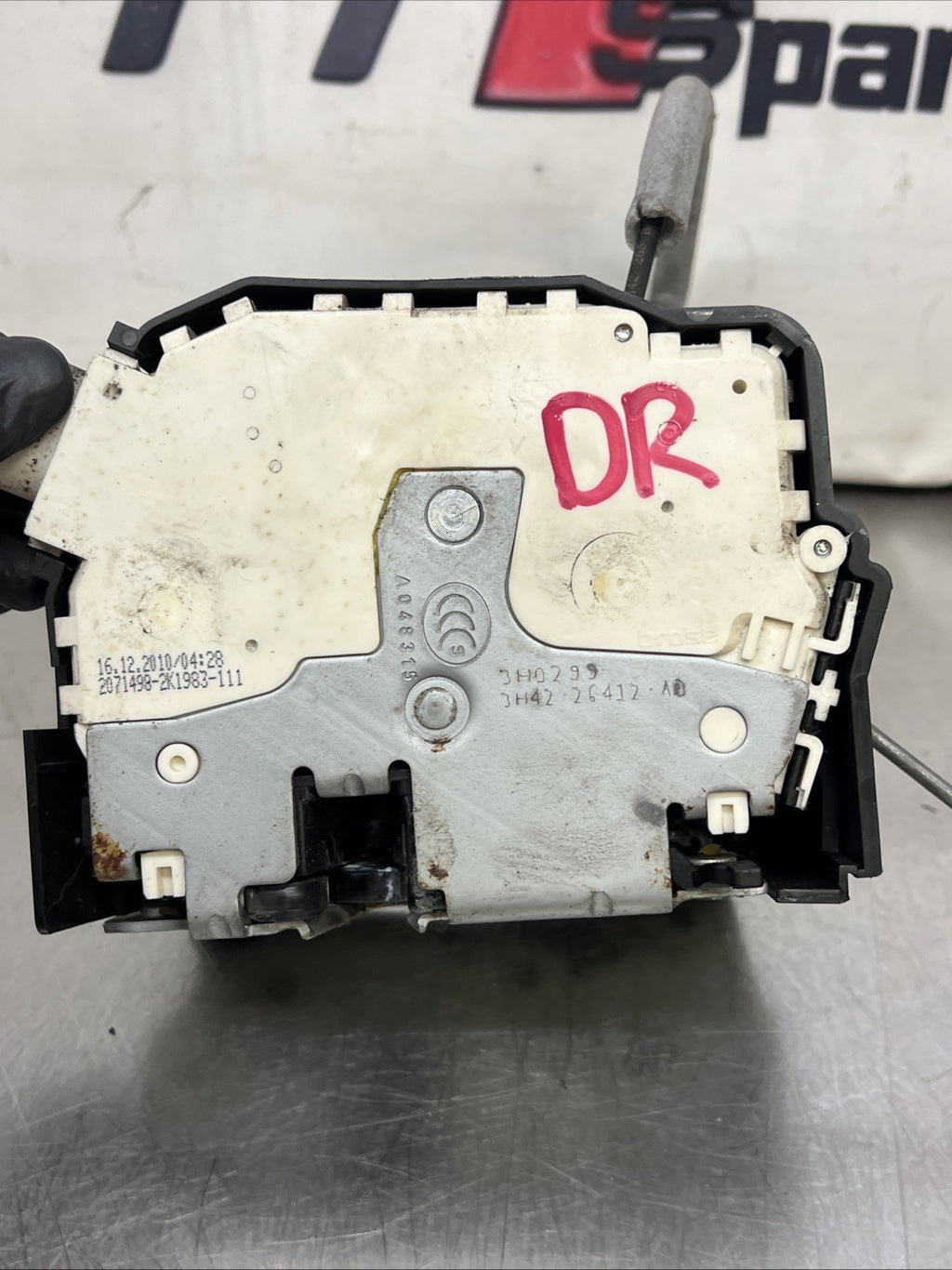 Land Rover Range Rover L322 Rear Right Driver Side door lock 3H42-26412-AD