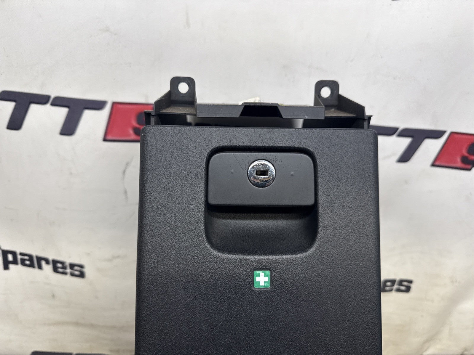 AUDI TT TTS ROADSTER MK2 8J 2007-2014 REAR CENTRE STORAGE COMPARTMENT 8J7867489