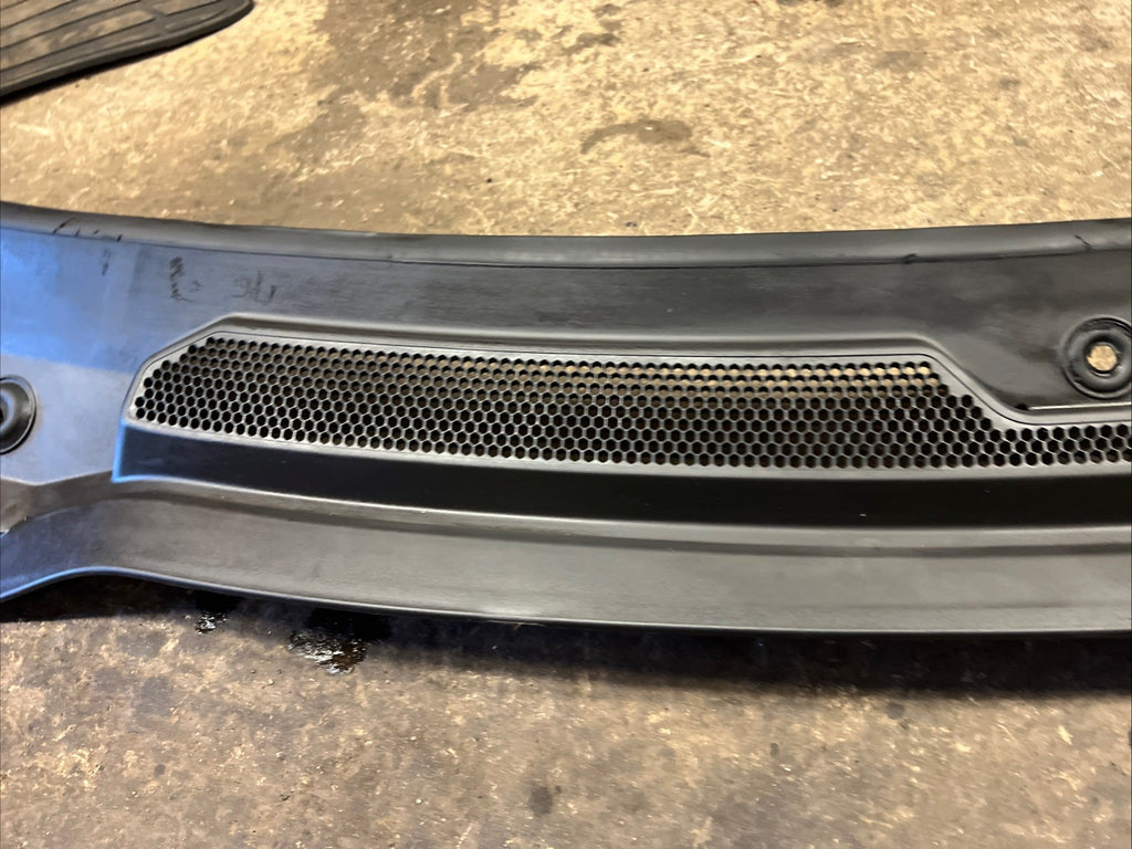 Discovery 3 Scuttle Panel JAG500012 Front Windscreen Trim Land Rover