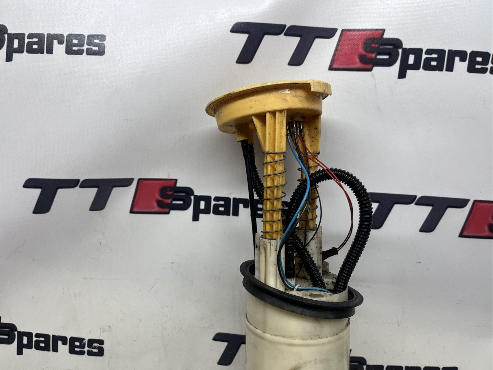 Range Rover L322 3.0D TD6 Fuel Pump 6750011 6750012 2002