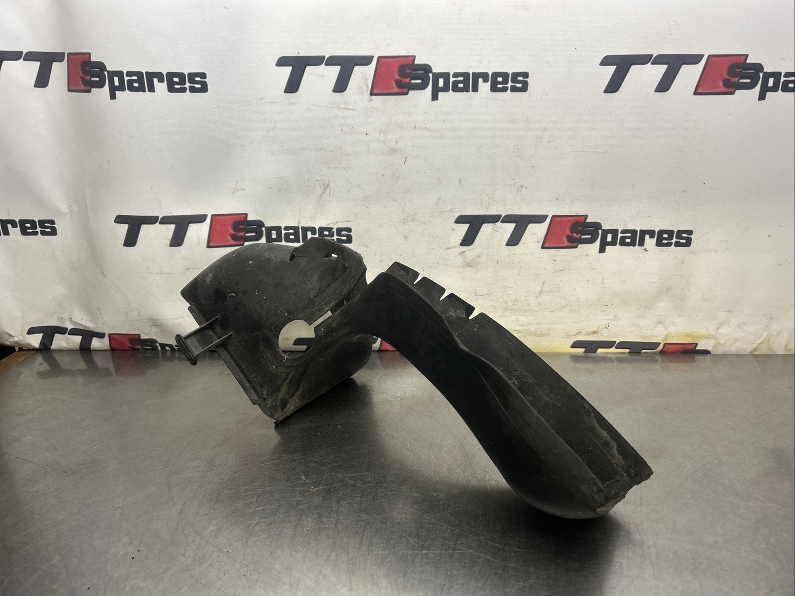 AUDI TT INTERCOOLER AIR GUIDE DRIVERS /OFFSIDE Mk1 8N 98-06 8N0117336A