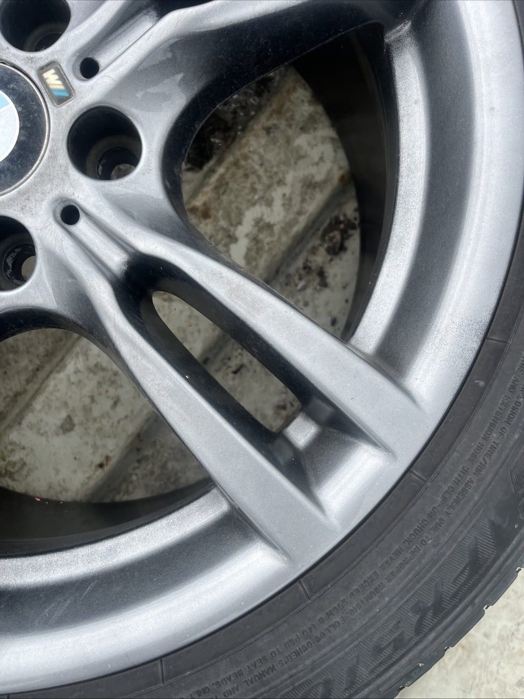 3611 7  845 881 GENUINE BMW WHEEL & FREE TYRE 7845881 8.5J x 18"
