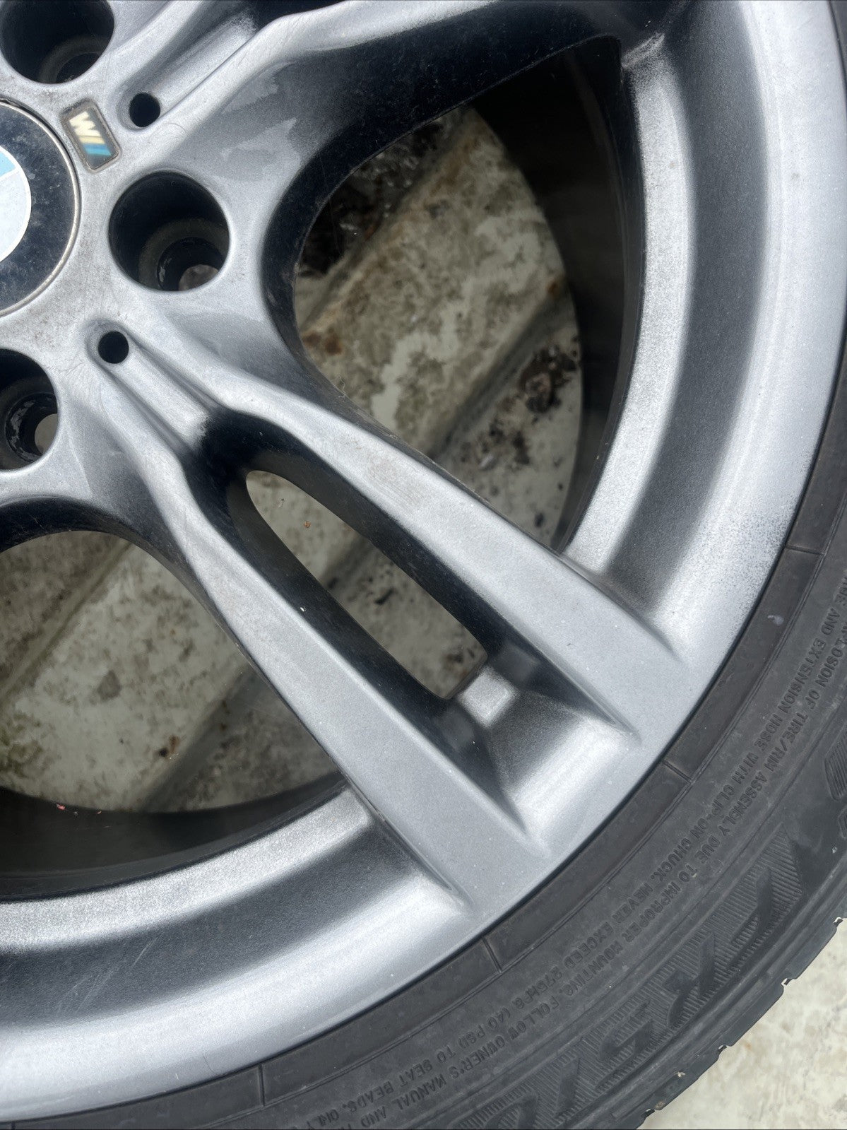 3611 7  845 881 GENUINE BMW WHEEL & FREE TYRE 7845881 8.5J x 18"