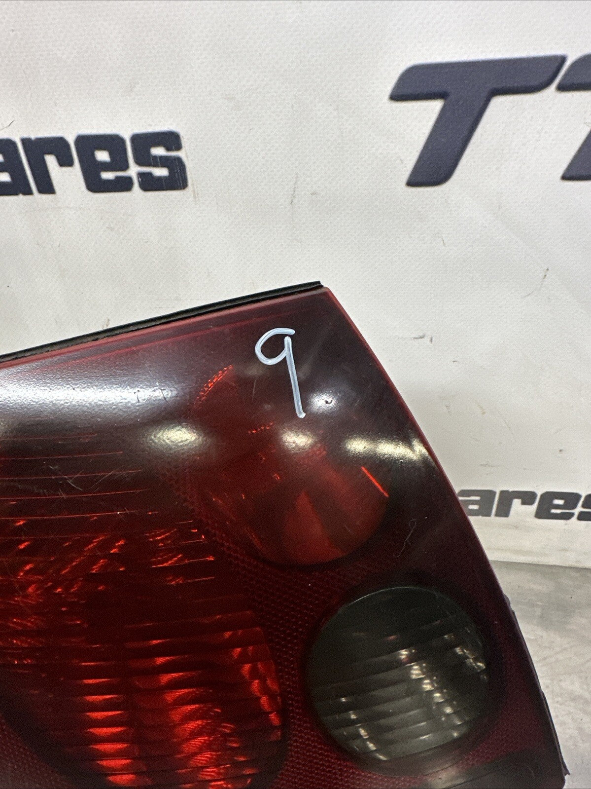 AUDI TT QUATTRO MK1 8N 3 DOOR COUPE LEFT REAR PASSENGER SIDE NEARSIDE TAIL LIGHT