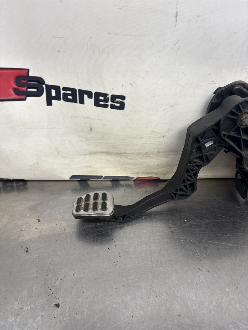 Audi TT 8J Mk2 Chrome Clutch Pedal Assembly Master Cylinder 1K2721059CE