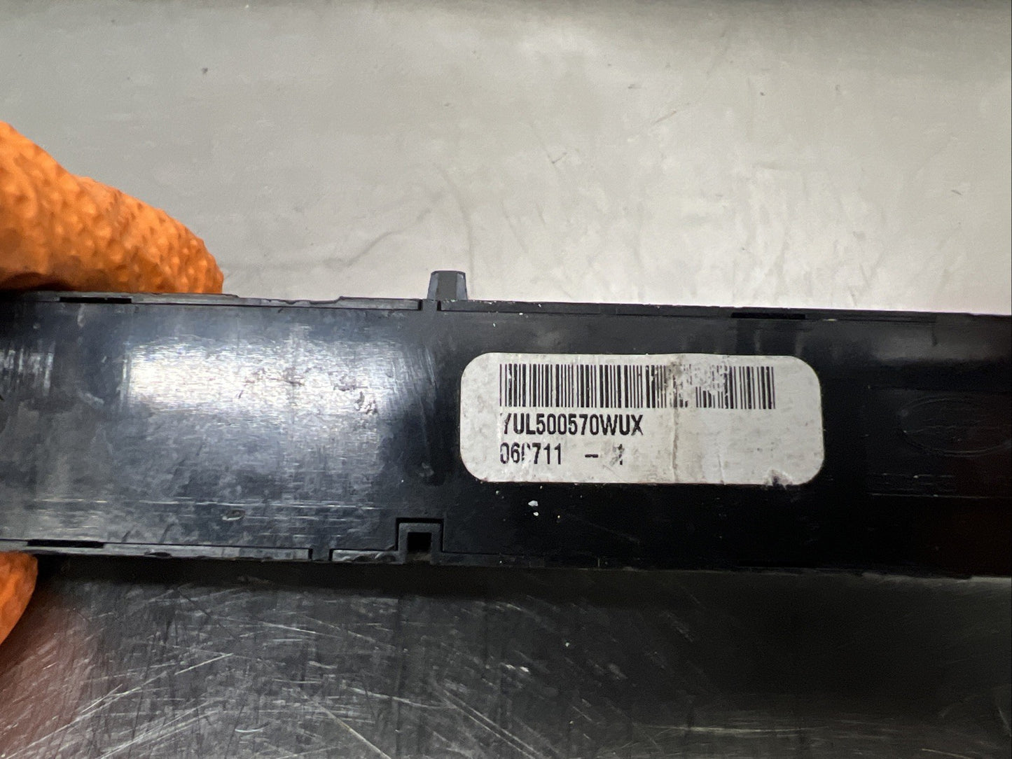 RANGE ROVER SPORT HAZARD LIGHT CENTRAL LOCKING SWITCH YUL500570WUX L320 2009