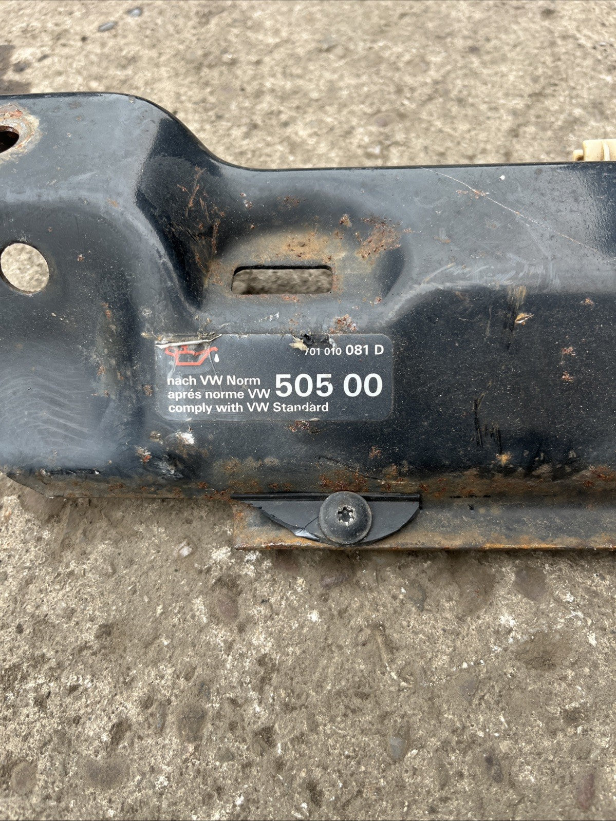 VW T4 TRANSPORTER 2001 FRONT BONNET SLAM PANEL LOCK CARRIER 7D0805563A
