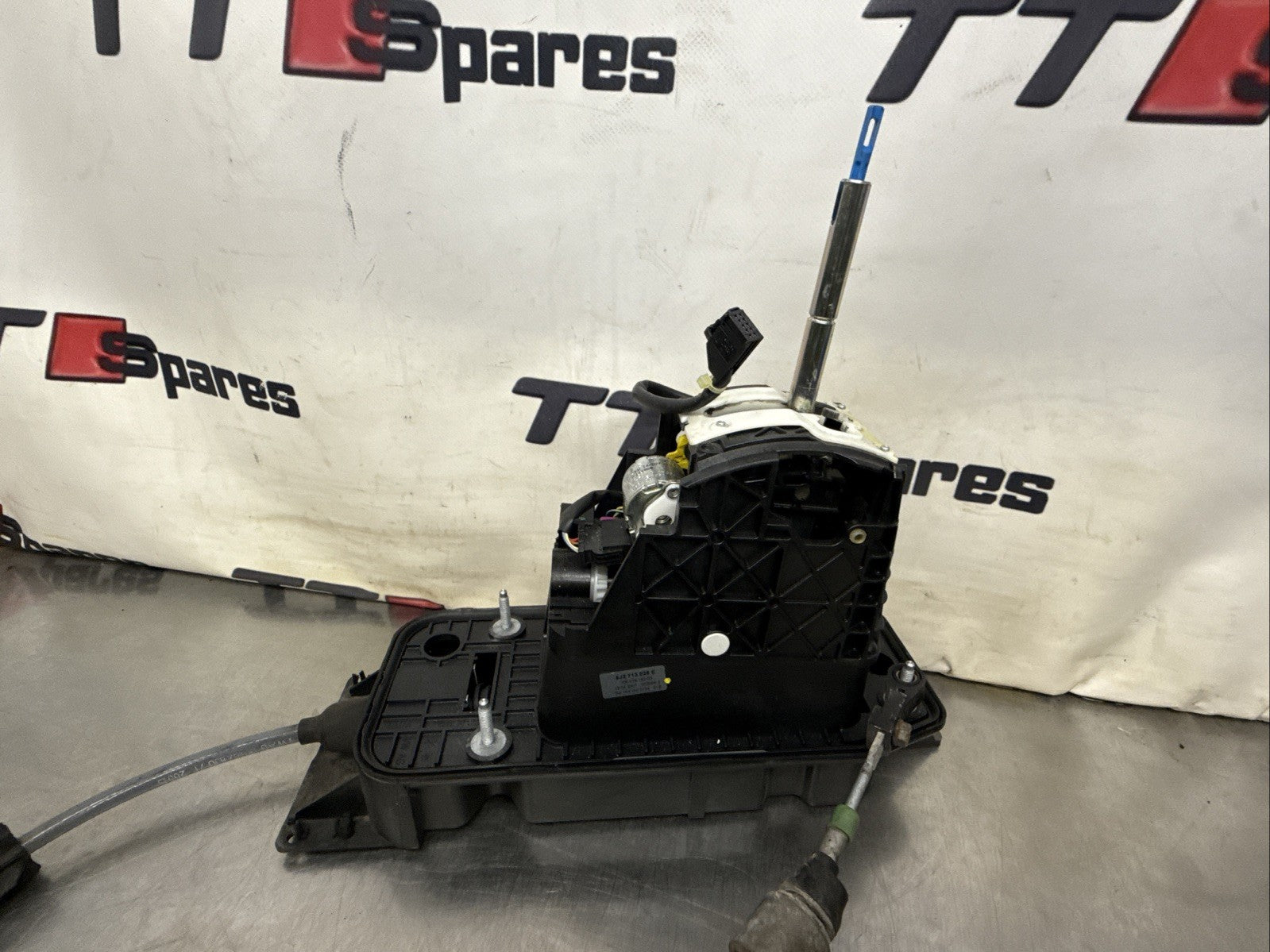 AUDI TT 8J 06-09 3.2 TFSI Automatic Shift Selector & Linkage 8J2713025E