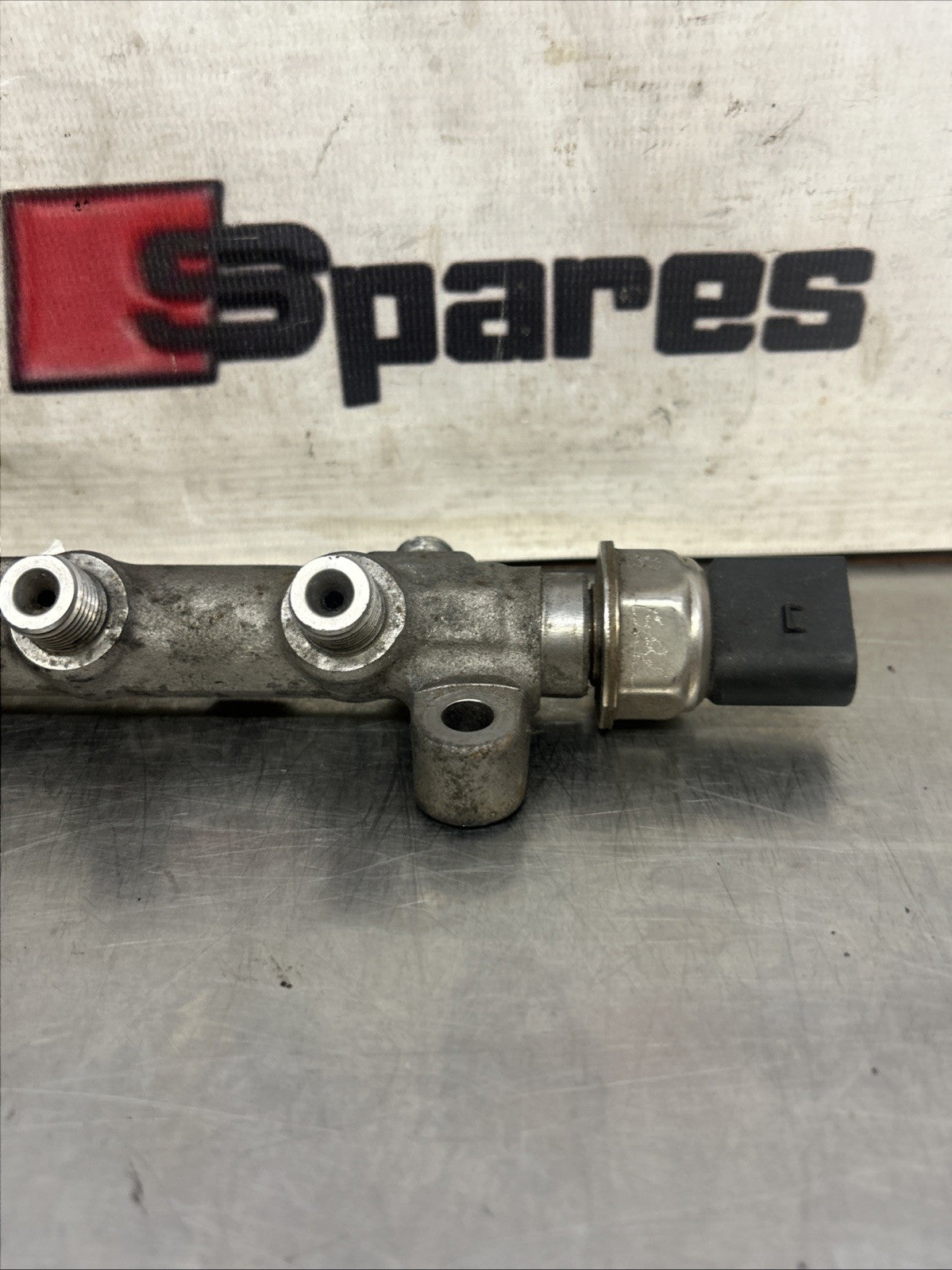  2019 VOLKSWAGEN GOLF MK7 2.0TDI GTD FUEL COMMON INJECTION RAIL 04L 089 D