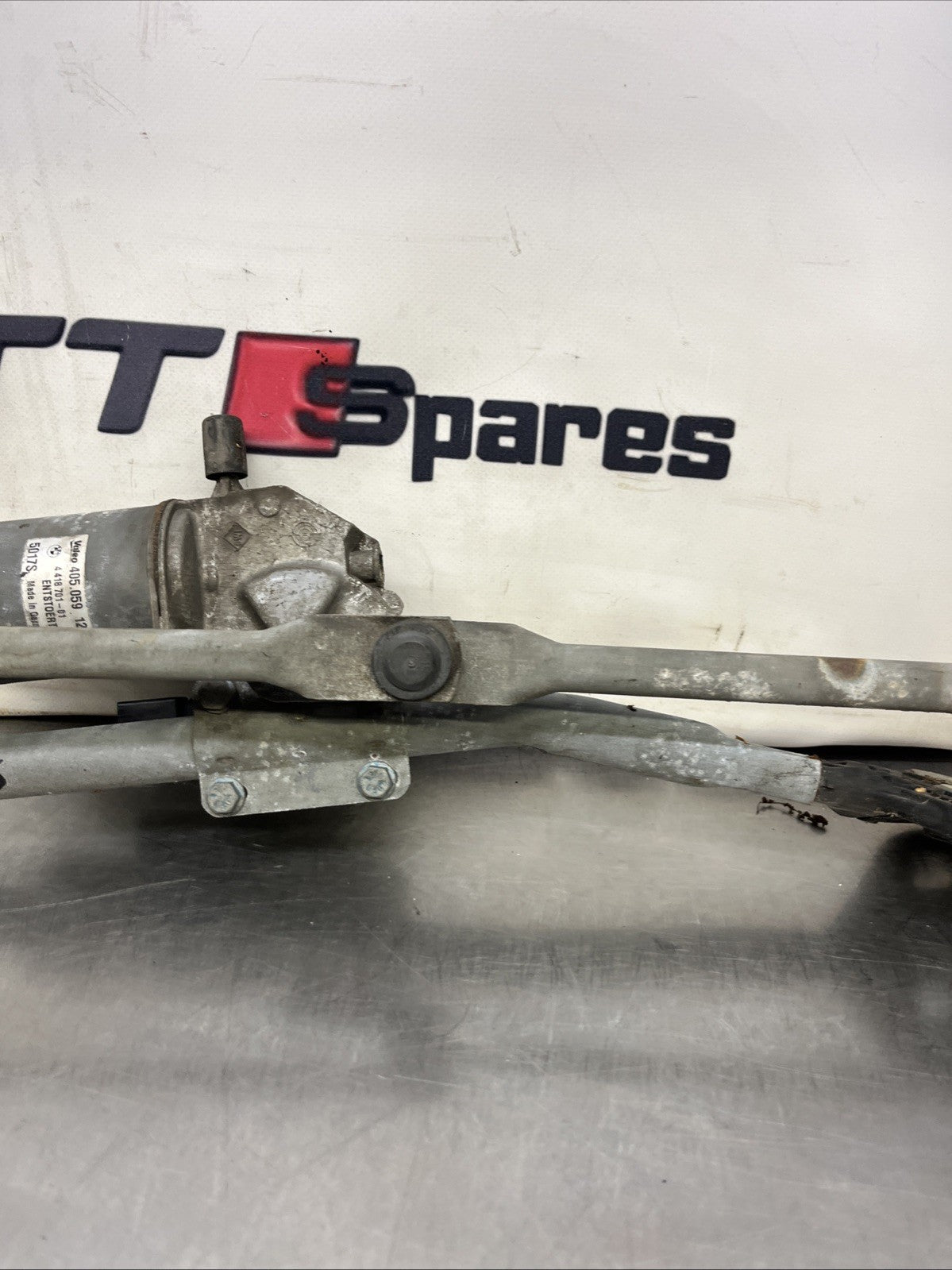 BMW X5 E70 Front Windshield Wiper Mechanism 4418701