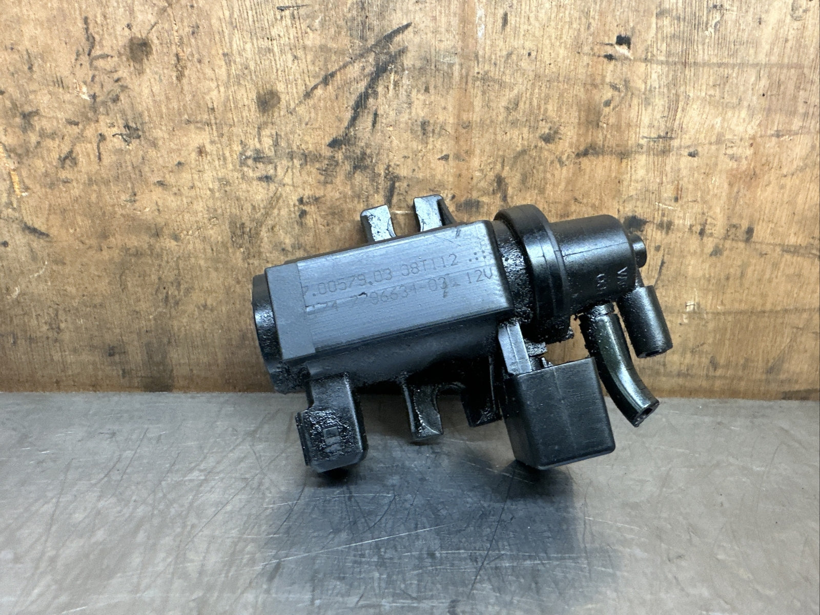 bmw 174 7796634 03 pressure converter Valve
