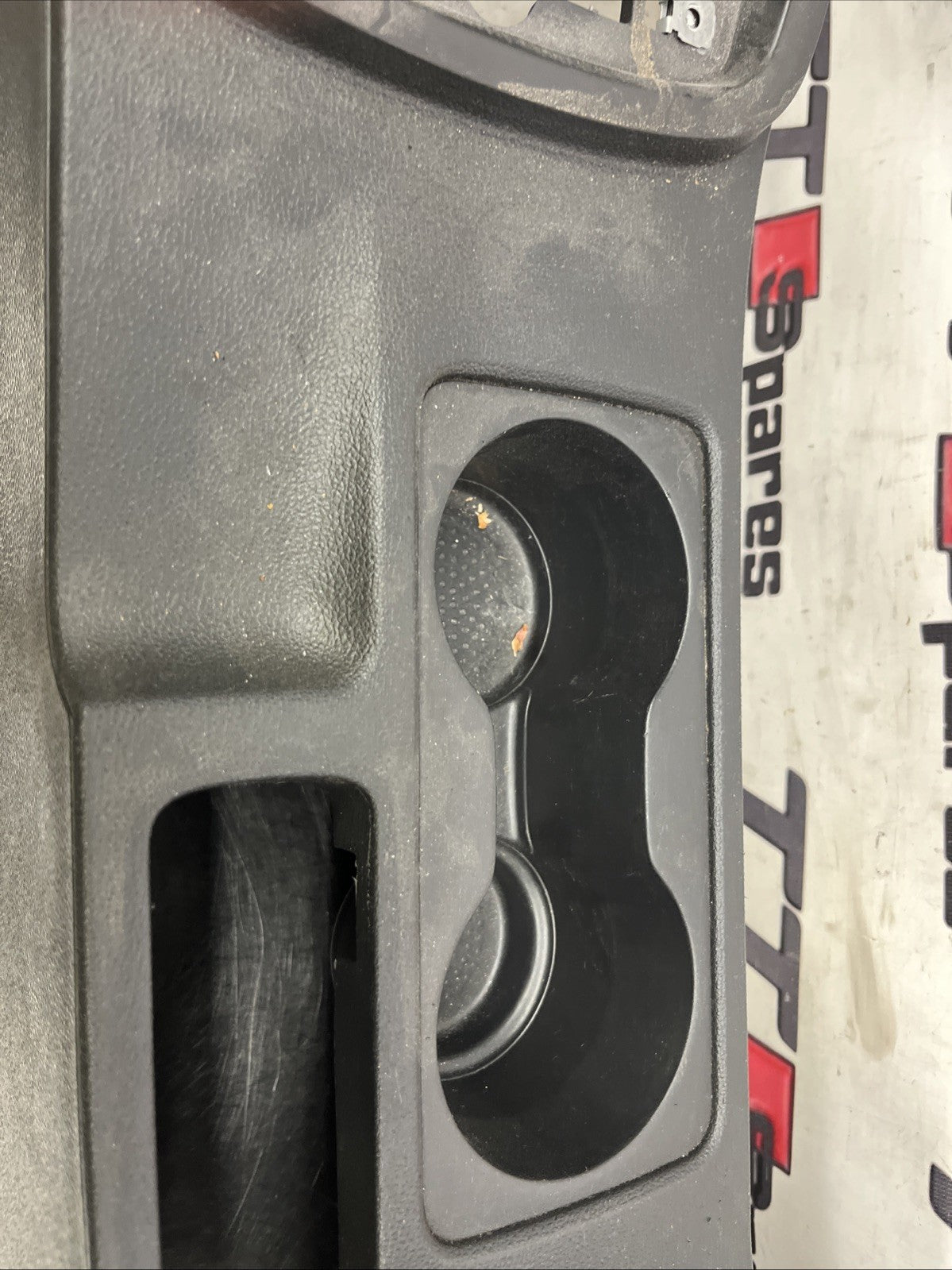 34104 C3 2013-2016 MK3 SEAT LEON CUPRA 280 5 DOOR CENTRE CONSOLE ARM REST.