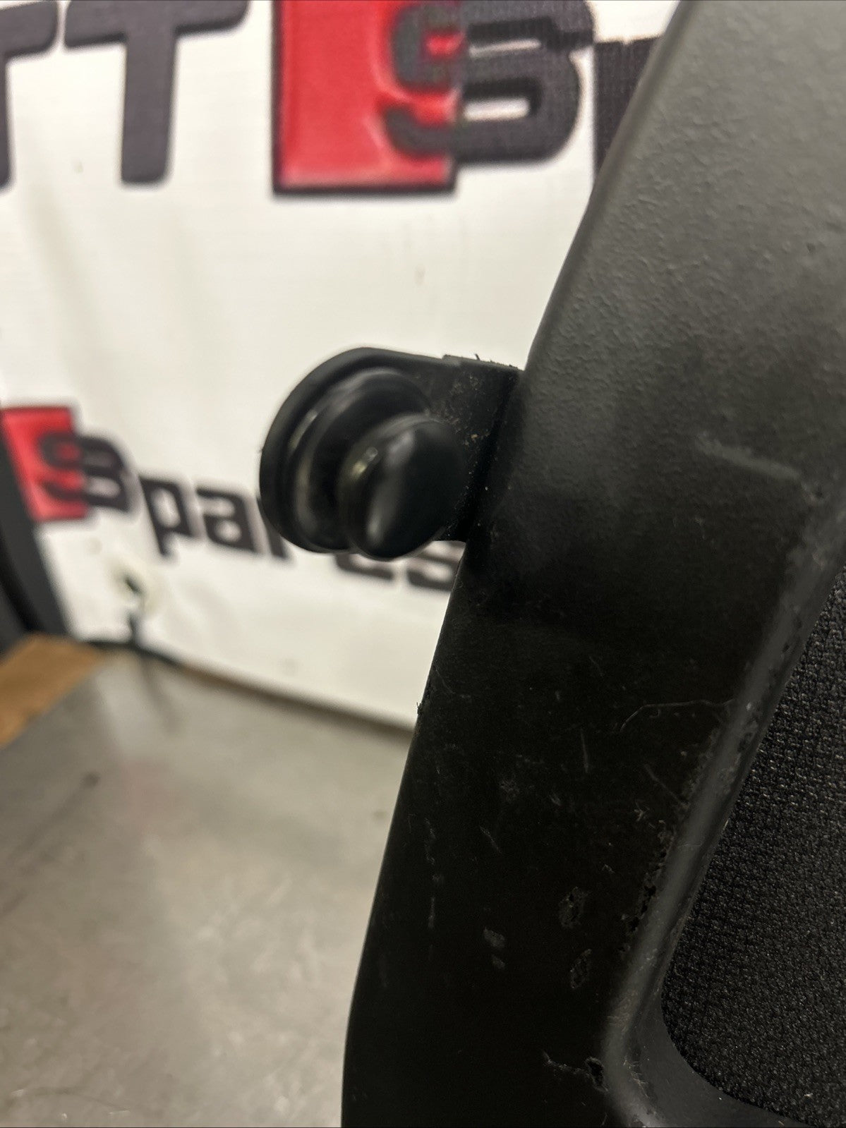 Audi TT Mk1 98-06 Parcel shelf All clips intact. Black