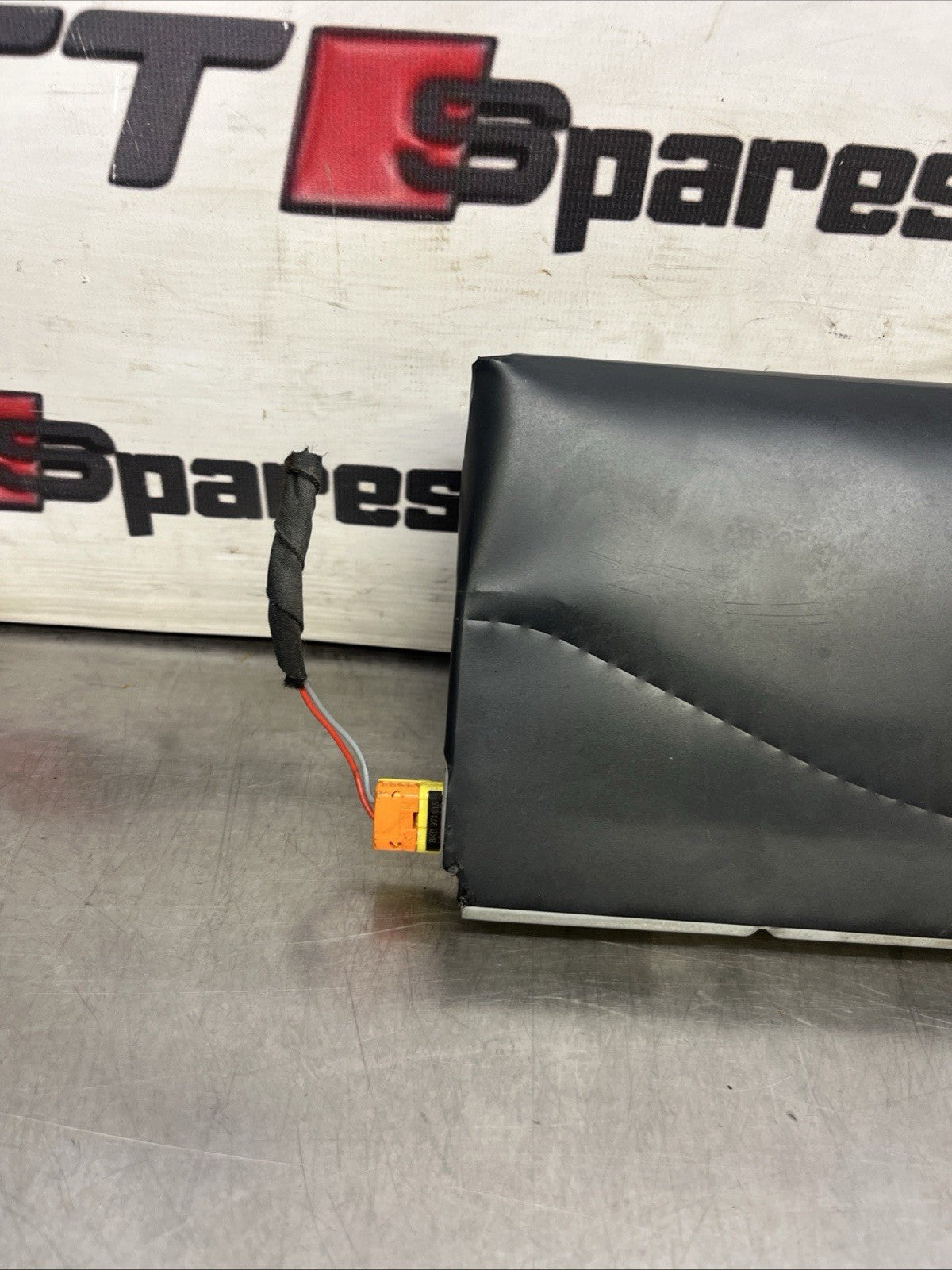 2014 SEAT LEON MK3 RIGHT DRIVER SIDE KNEE 5G2880842D
