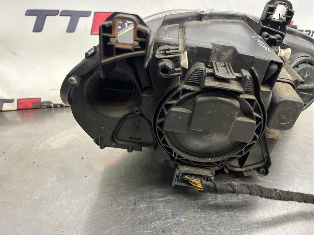 BMW X5 E70 Passenger Headlight 2009