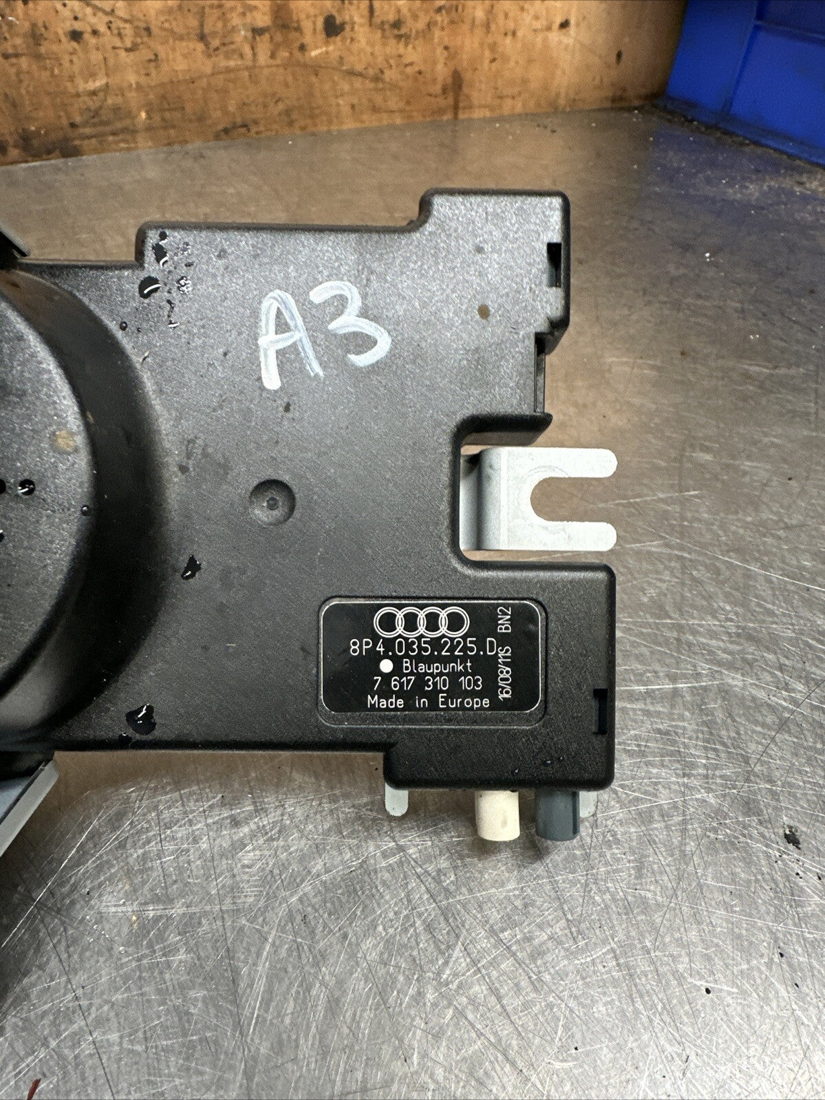 8P4035225D 2008 AUDI A3 AERIAL ANTENNA AMPLIFIER  #2