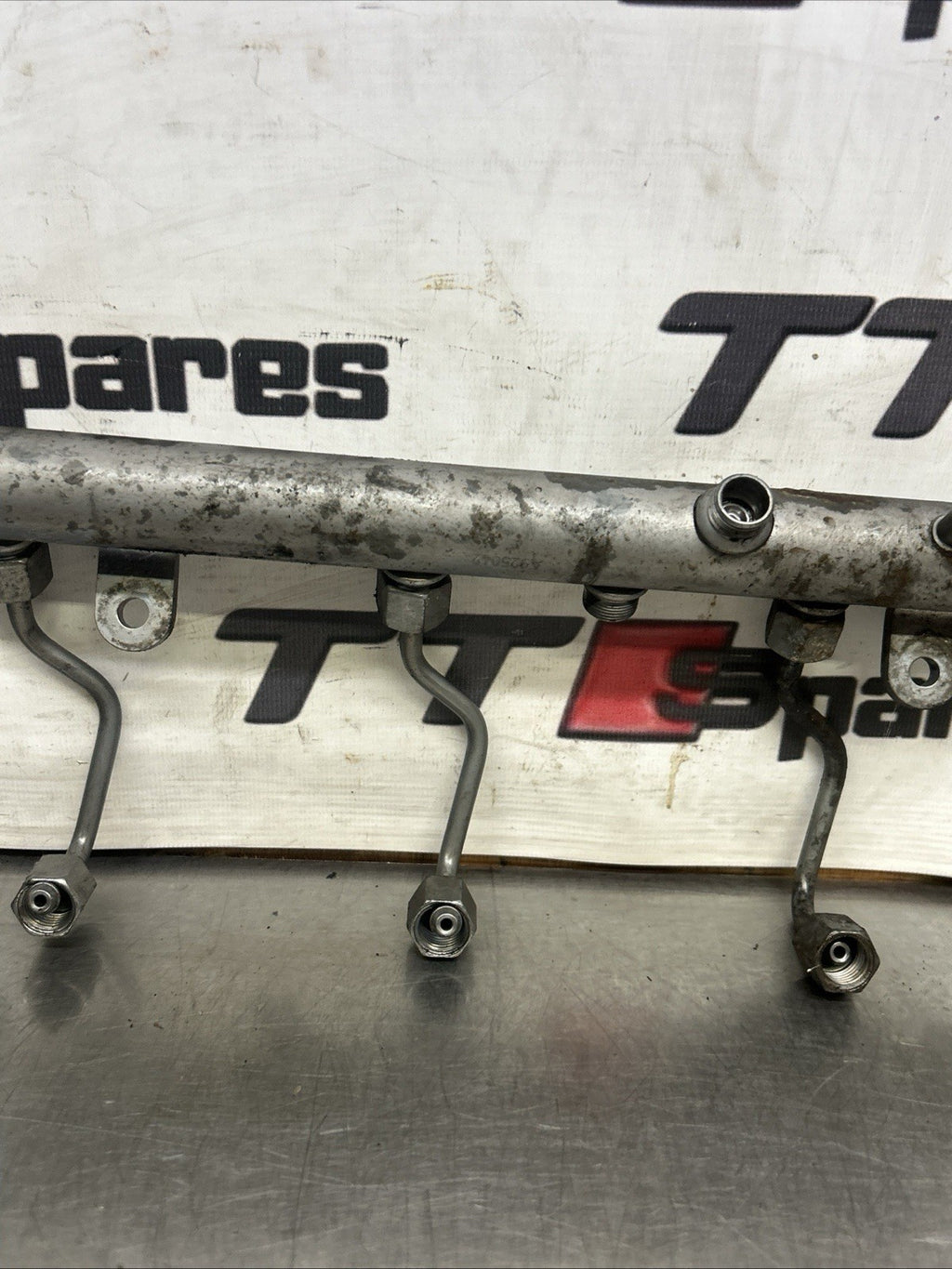 2012 MERCEDES BENZ E CLASS W212 3.0 DIESEL FUEL INJECTOR RAIL OEM A6420702495