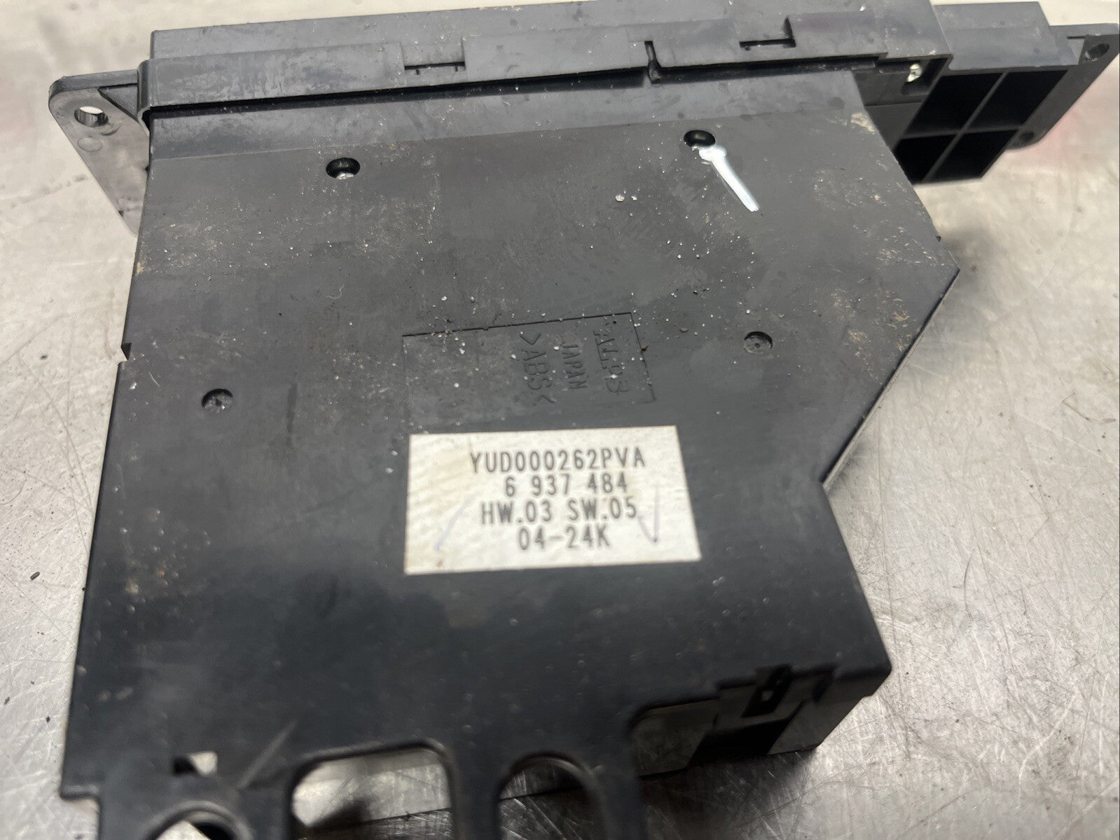 RANGE ROVER L322 WINDOW CONTROL SWITCH FRONT LEFT SIDE 2003 YUD000263PVA