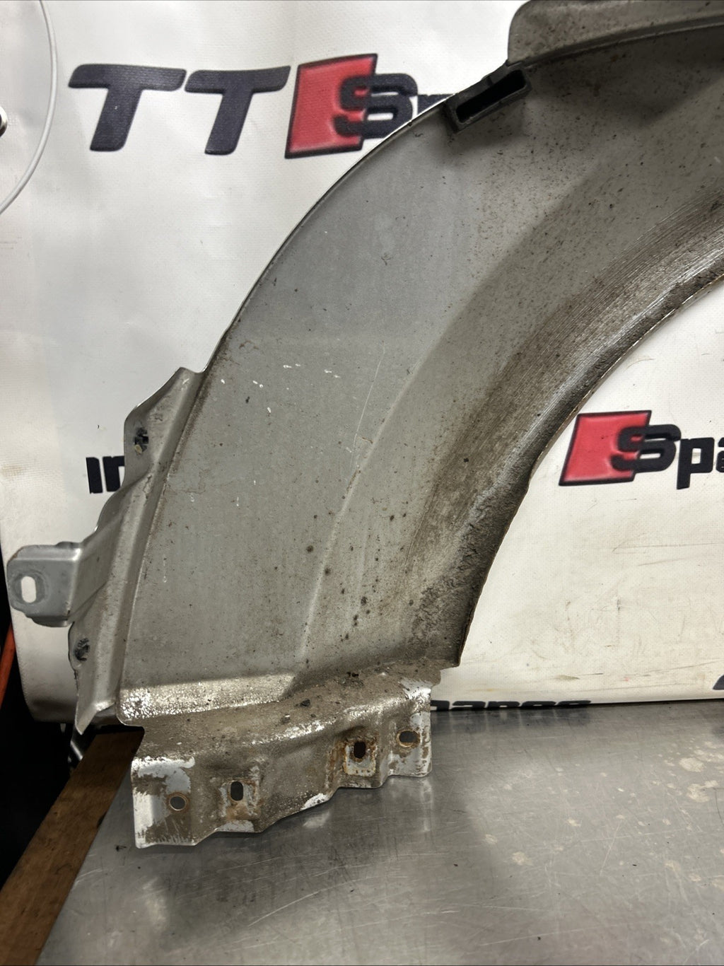 AUDI TT MK1 8N 98-06 OFF RIGHT SIDE FRONT WING Silver LY7W