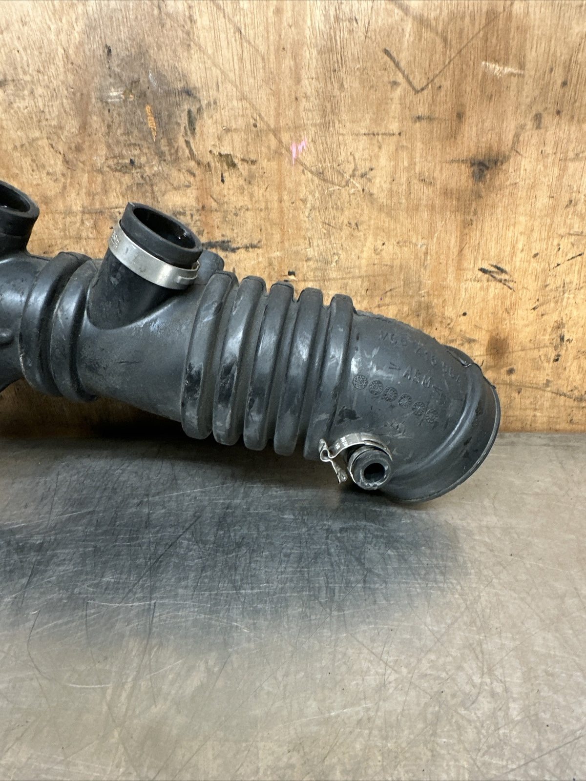 Audi TT Mk1 Quattro 1.8 Petrol Turbo Air Intake Pipe 06A133356H