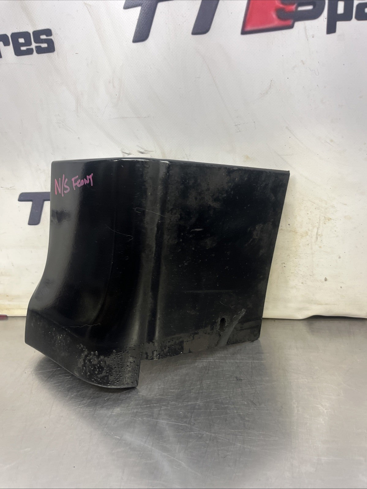 Range Rover Sport Wing Trim DGP000251 Near Side Front 2005 to 2013