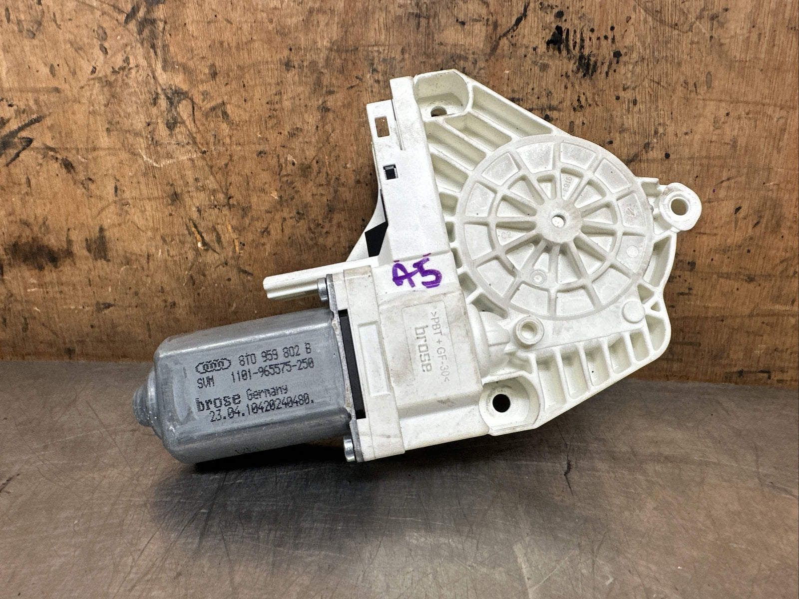 8T0959802B AUDI A5 8T WINDOW REGULATOR MOTOR FRONT RIGHT DRIVER SIDE 2013 #808