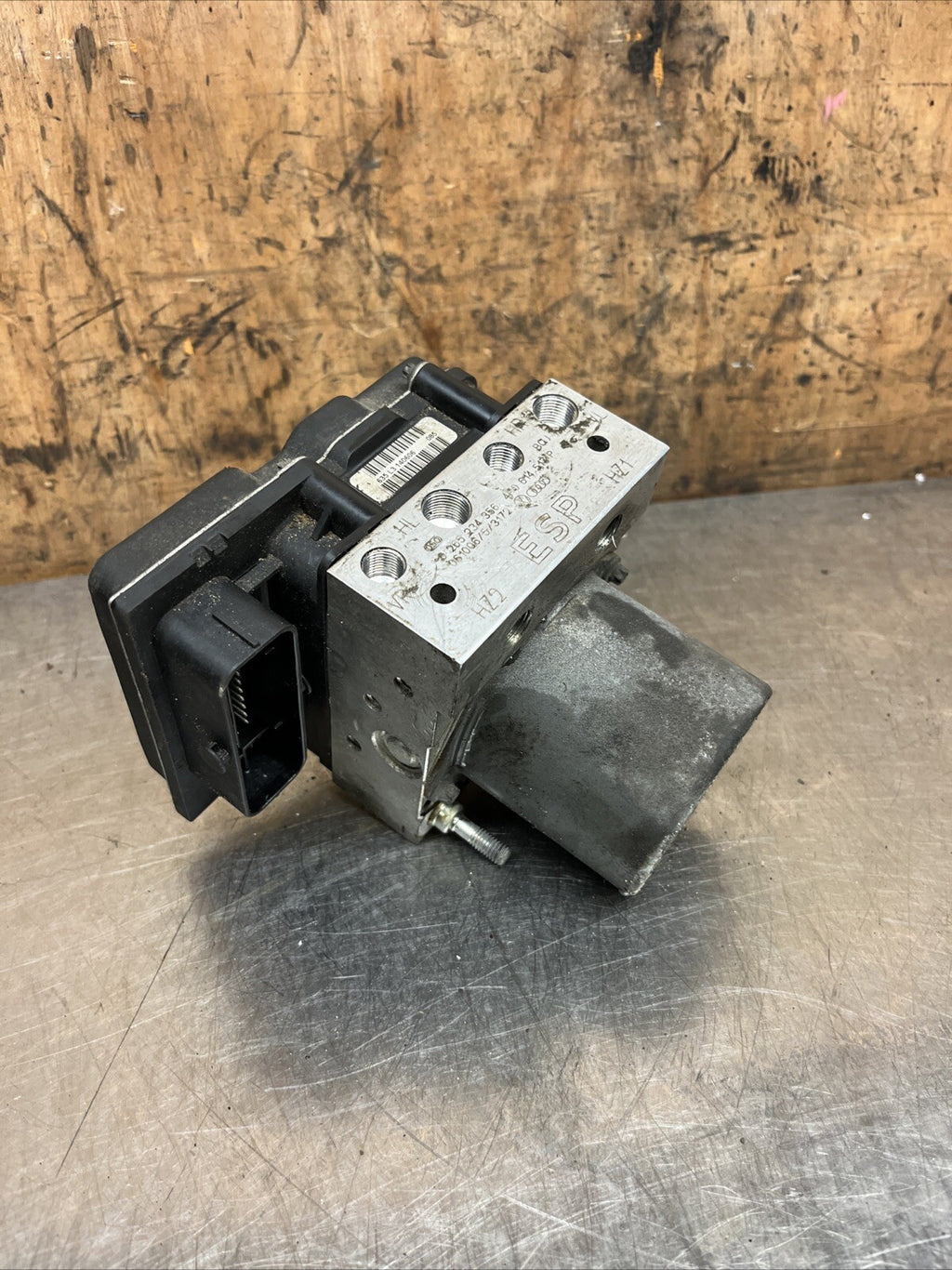 4F0910517P Audi S6 5.2 V10 ABS Pump 2007 