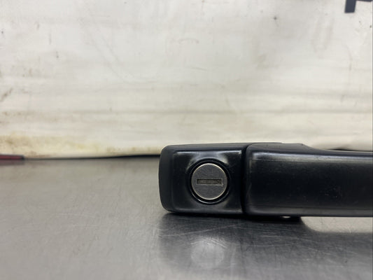 VW GOLF III (1H1) (08.91-07.98) DOOR HANDLE EXTERIOR FRONT LEFT 1H0837209