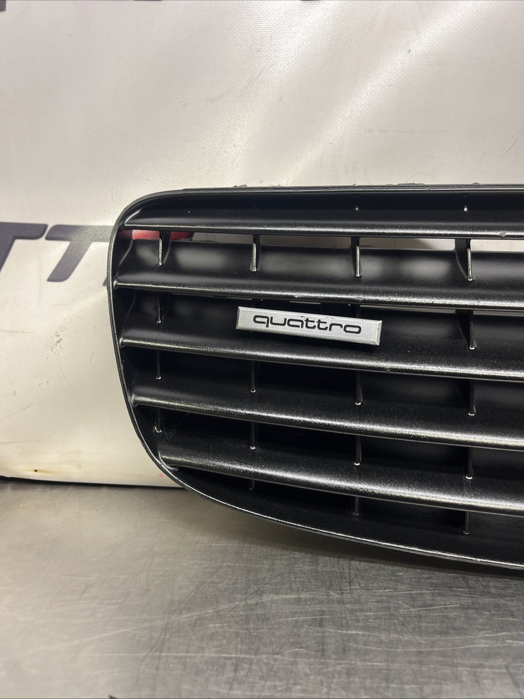 Genuine Audi TT Mk1 8N 99-06 Quattro Badge 5 slat Grille bumper