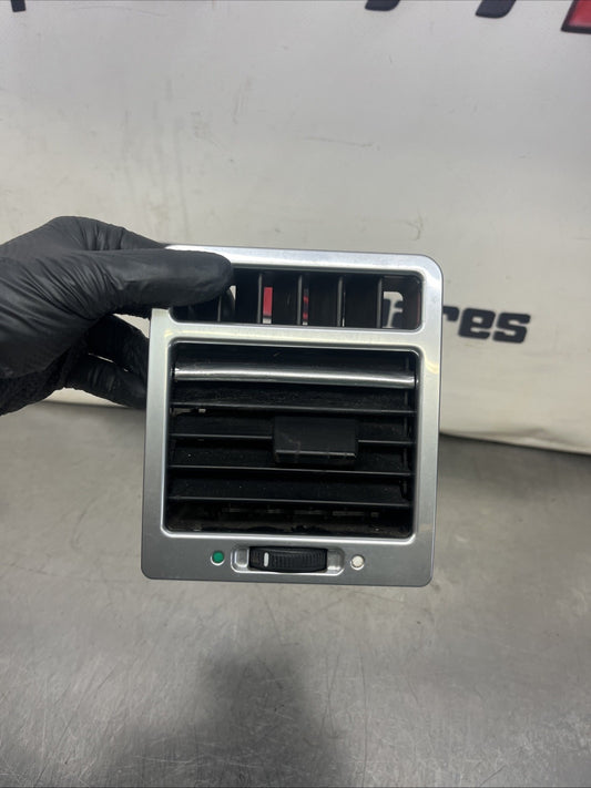 Range Rover L322 Dash Air Vent Driver Side JVE000041