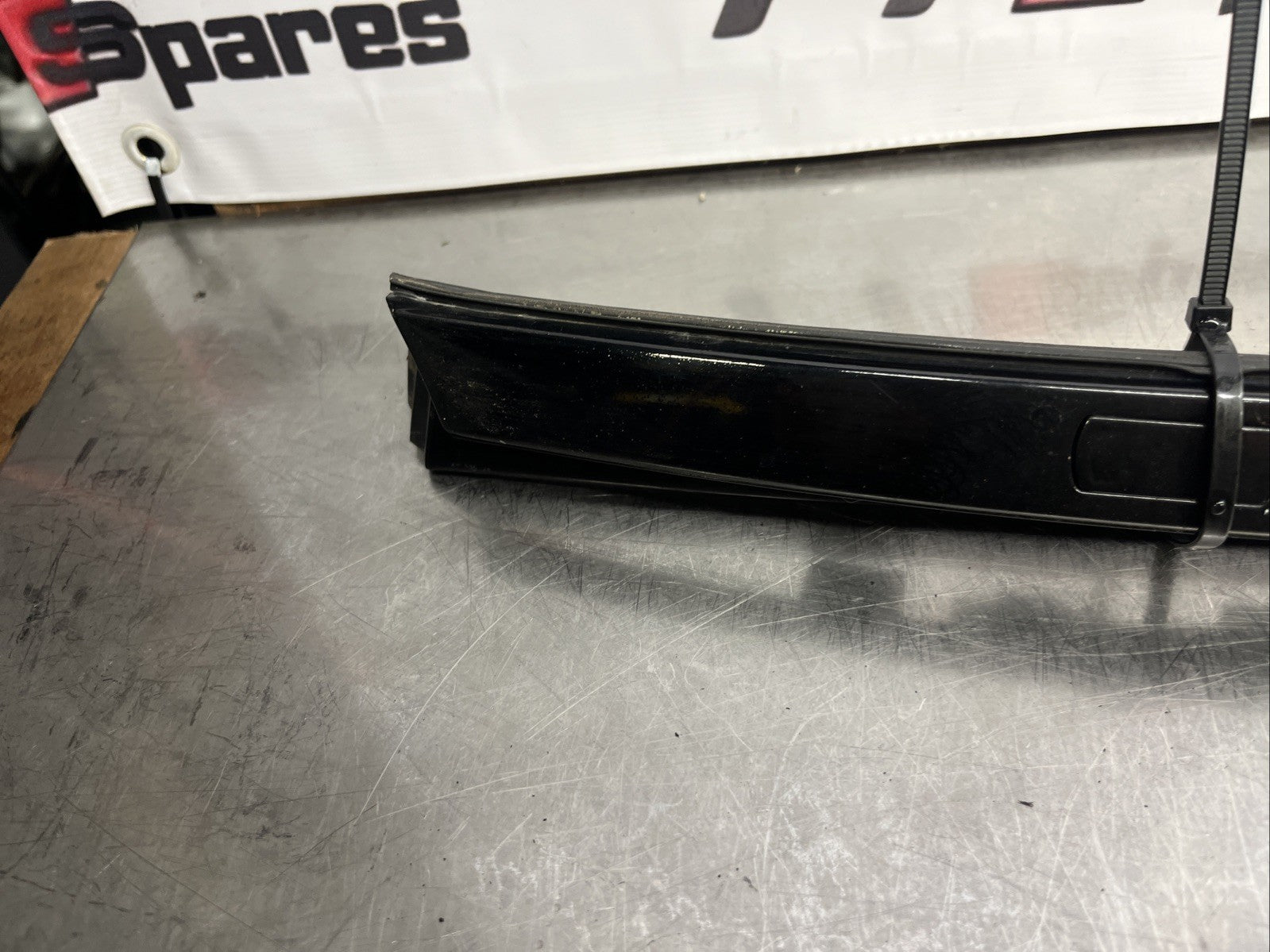 AUDI TT MK1 8N 98-06 COUPE PAIR ROOF GUTTER TRIMS RAILS Black Lz9v