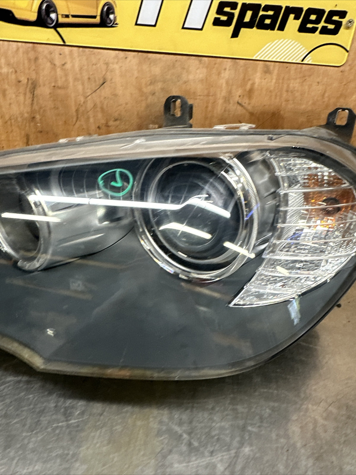 7158931 BMW X5 E70 2008 RHD left headlight