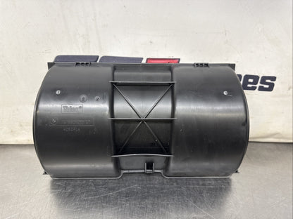 L322 Range Rover 02-12 - Blower Motor Trim / Blower Motor COVER / 4252F1A VALEO