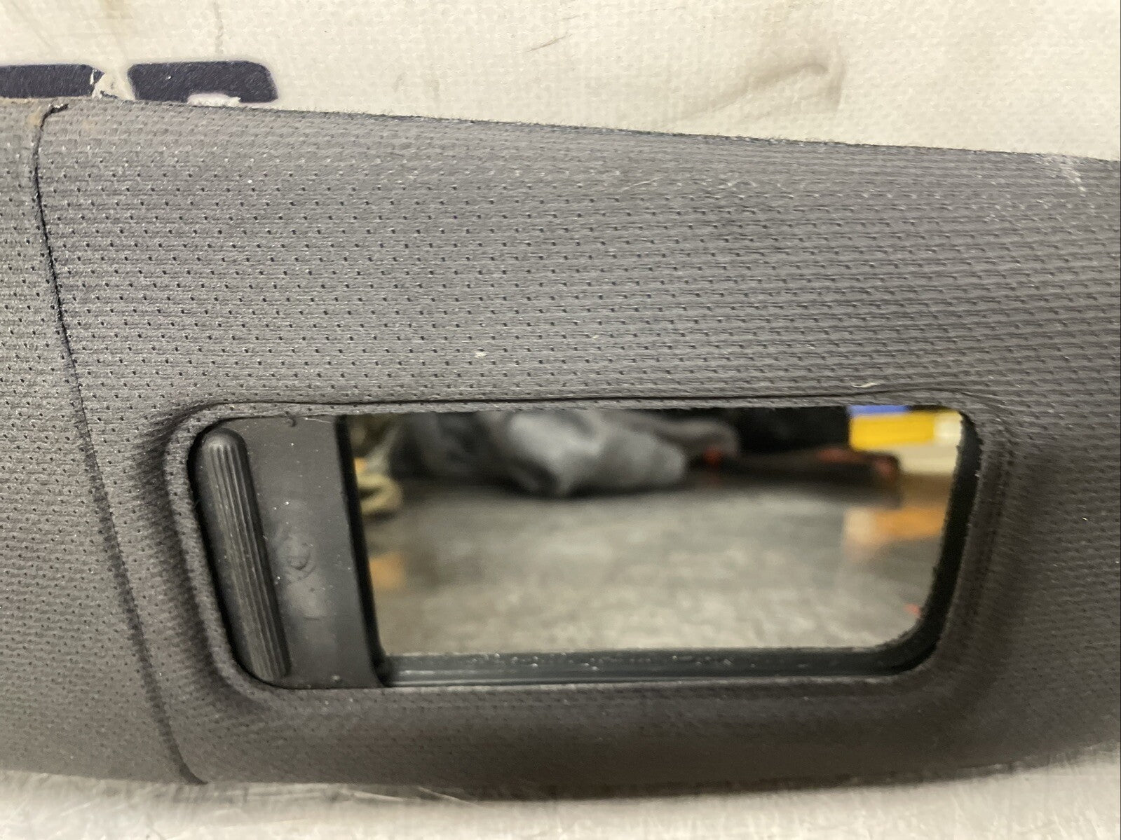Audi TT Mk1 98-06 Sun Visors Pair Black Mirror Light