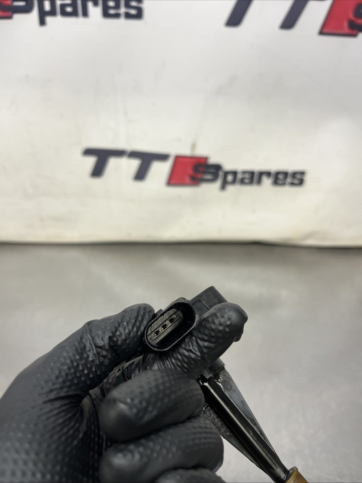 Volkswagen Audi Seat Skoda 2.0 Tdi Engine Oil Level Sensor 03C907660G