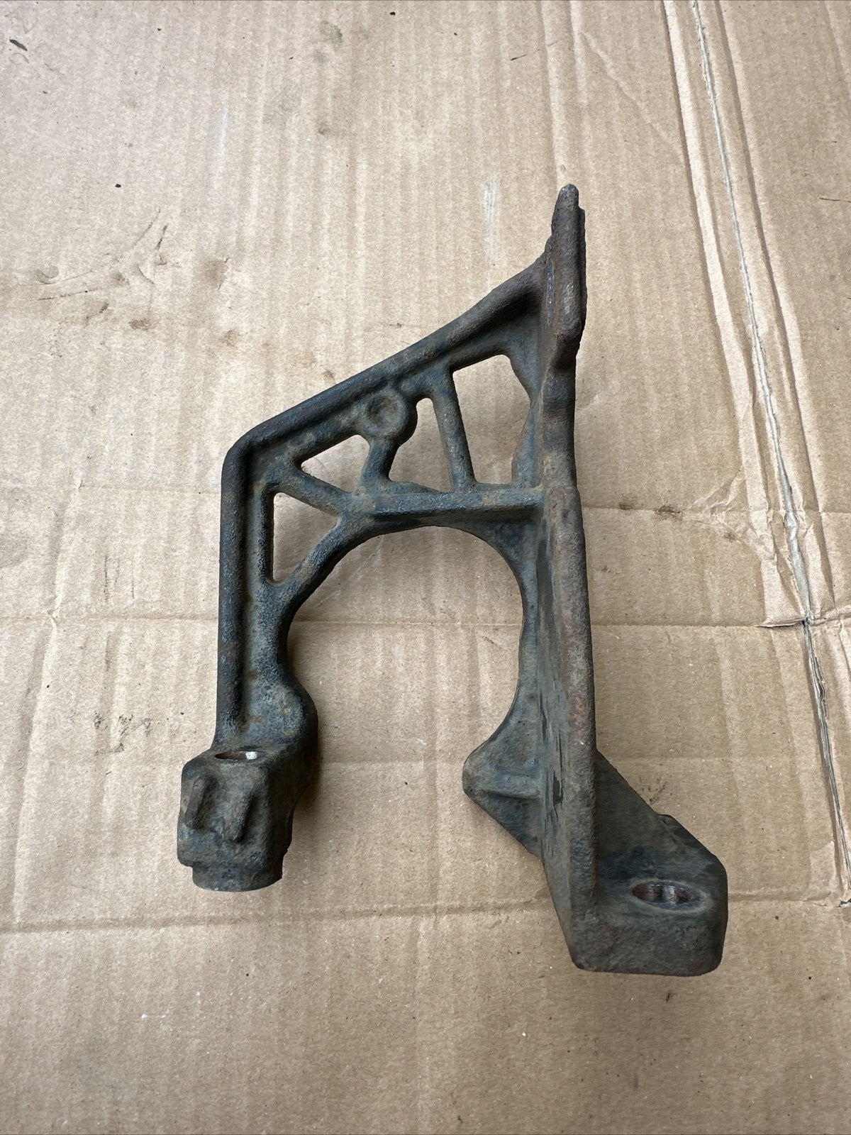 TRAFFIC TRAFFIC VAUXHALL VIVARO 1.6 16V DIESEL R9M LOWER ENGINE MOUT 2016- 7854R