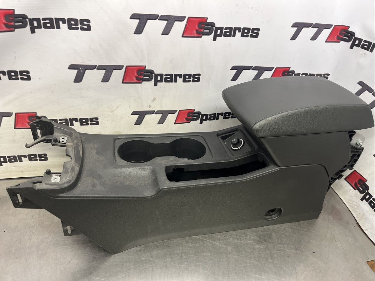 34104 C3 2013-2016 MK3 SEAT LEON CUPRA 280 5 DOOR CENTRE CONSOLE ARM REST.
