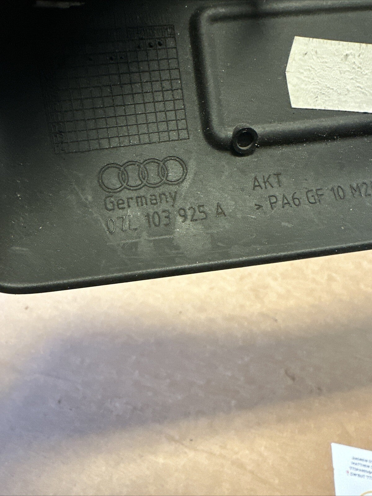 AUDI S6 C6 2006 Engine Cover Trim 07L103925A 5.2 Petrol GENUINE