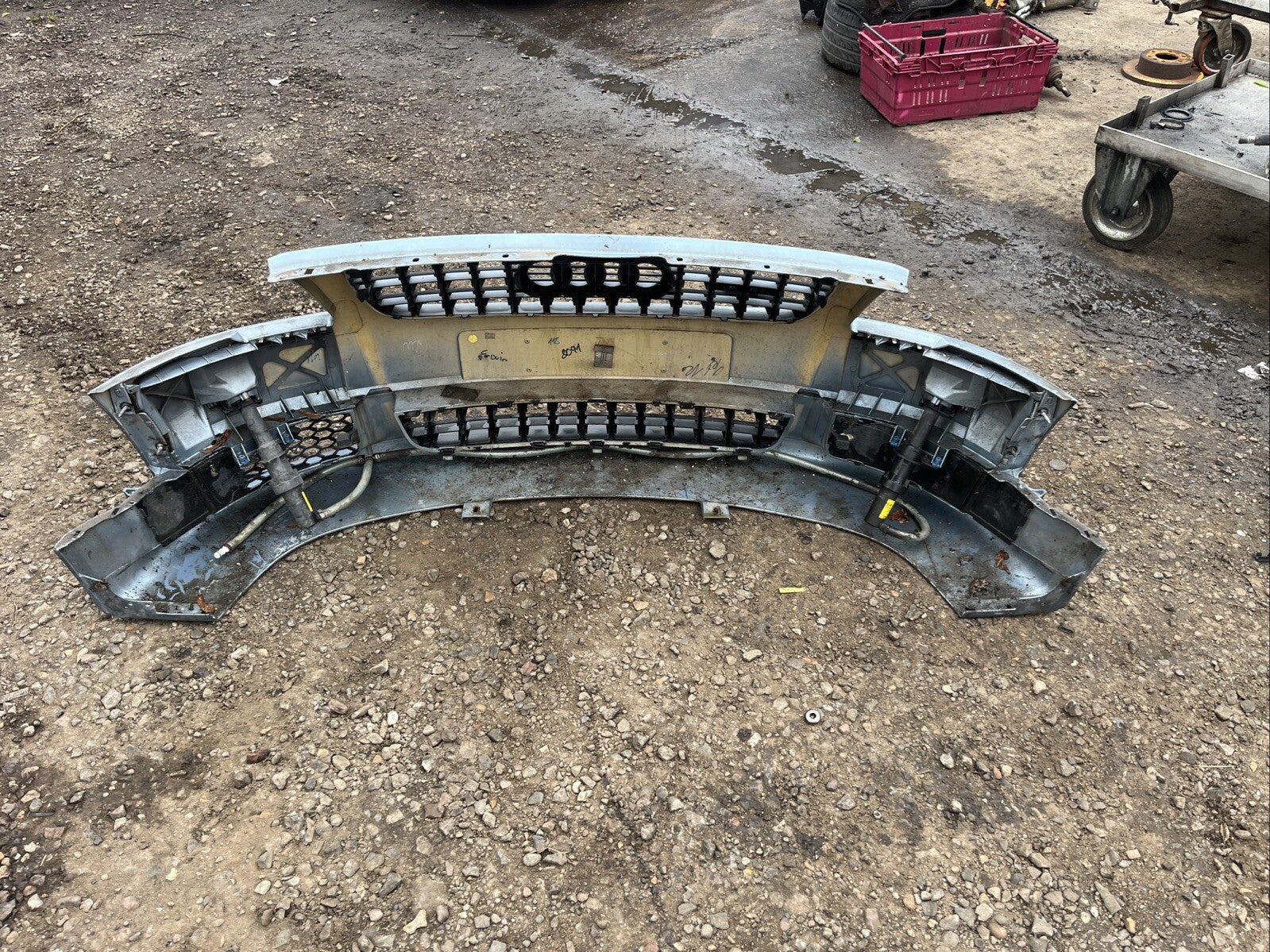 AUDI TT 8n mk1 3.2 V6 COMPLETE FRONT BUMPER + GRILLS WASHER JETS Glacier Blue