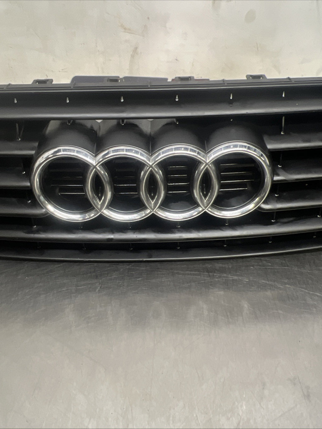 Audi TT MK1 1.8T Front Upper Grill Grille 8N0853653A 2000