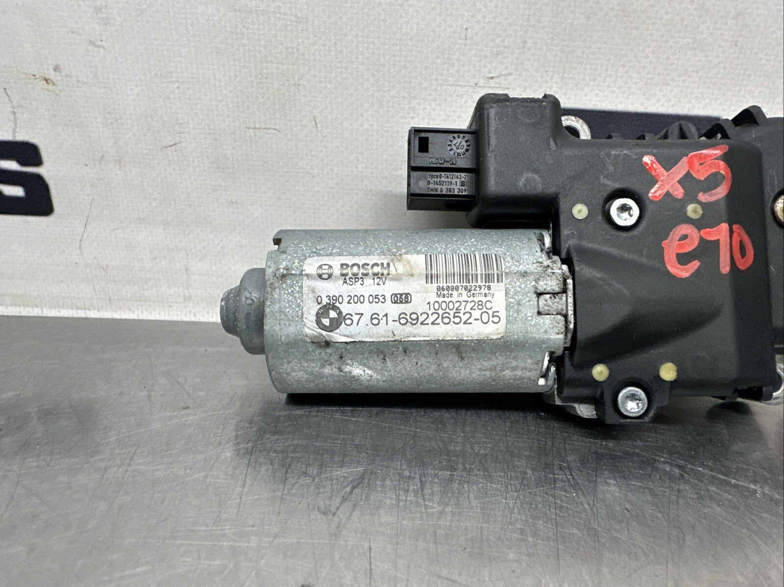 BMW X3 E83 2007 FRONT SUNROOF MOTOR 6922652