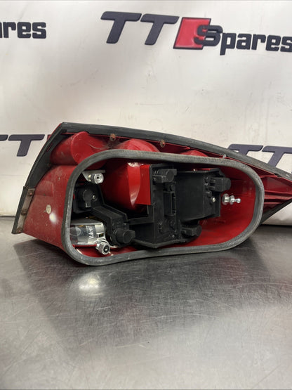 AUDI TT MK1 REAR LIGHTS PAIR 8N 99-06 Late Clear Reverse