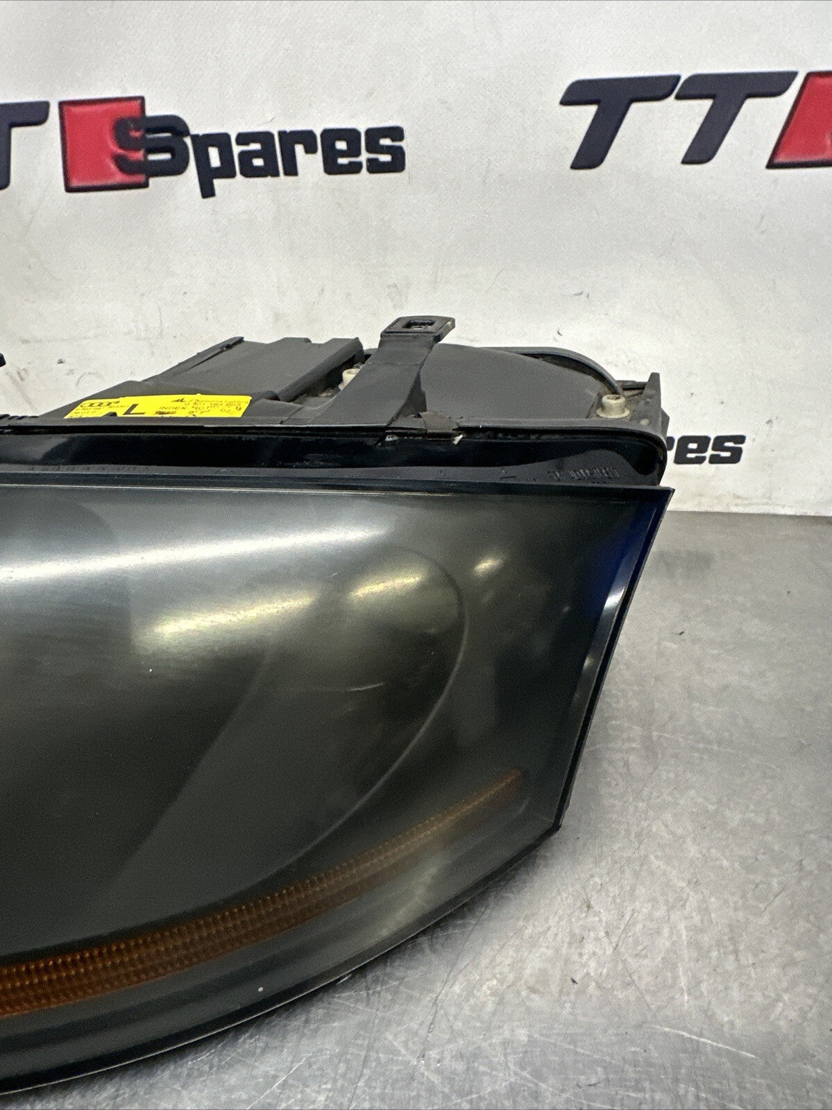 8N0941003AH Genuine Audi TT Mk1 98-06 Passenger Side Headlight 