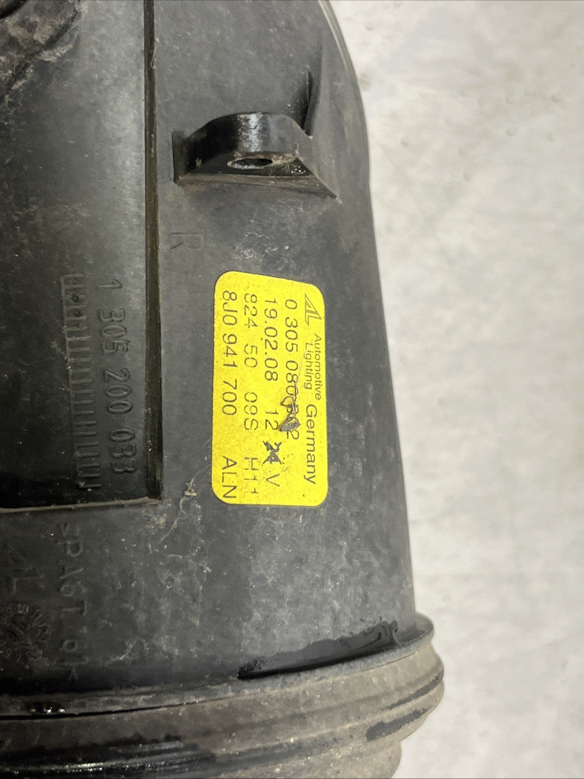 06-14 AUDI TT MK2 FOG LIGHT DRIVERSIDE 8J0941700 USED 